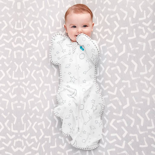 Love to Dream Sovpåse Swaddle Up Bamboo steg 1 S gräddvit stjärnor
