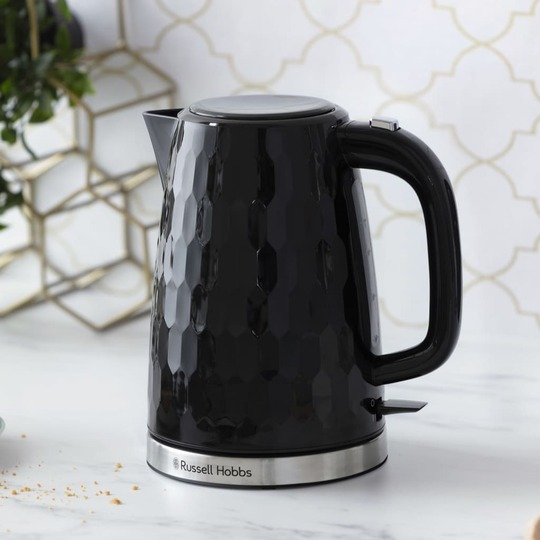Russell Hobbs Vattenkokare Honeycomb svart